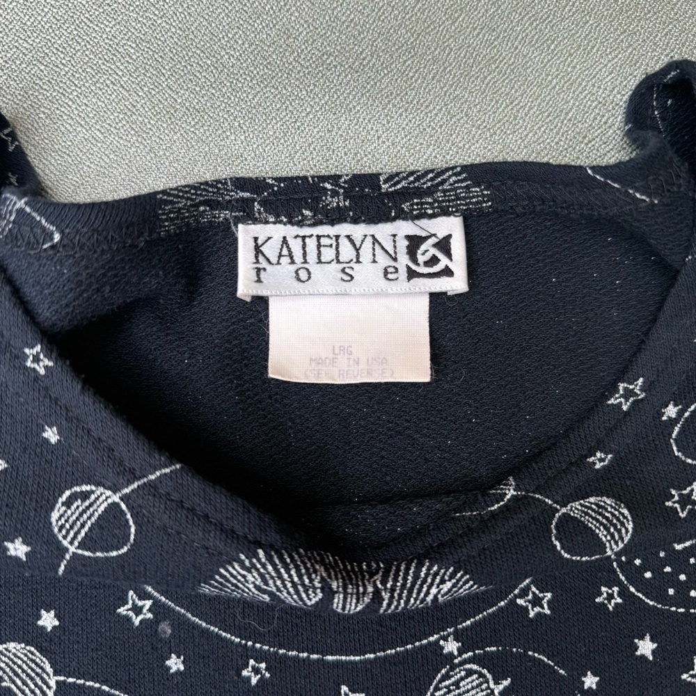 Vintage Katelyn Rose Women’s Black Moon Sun Planets Print Top Made In USA L - Picture 8 of 8